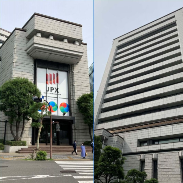 東京支店近くにある東京証券取引所の外観